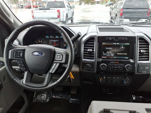 Used 2015 Ford F150 XLT w/ Equipment Group 302A Luxury image 17