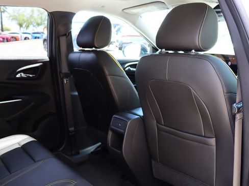 Used 2025 Chevrolet Trax ACTIV w/ Sunroof Package FWD image 28