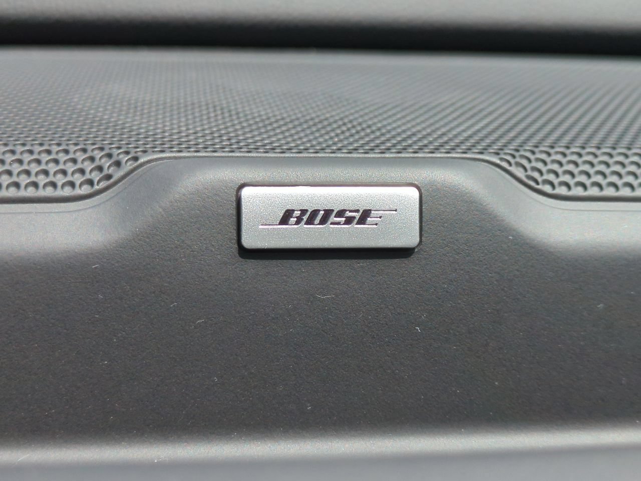 Used 2021 GMC Canyon Denali RWD image 24