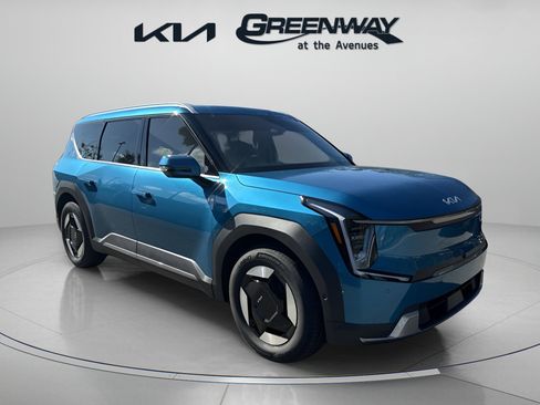 New 2026 Kia EV9 Wind image 1