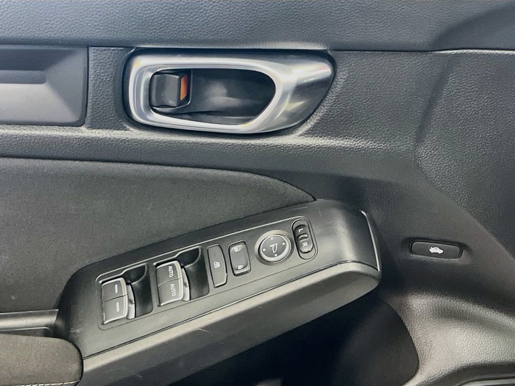 Used 2025 Honda Civic Sport image 17