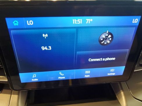 Used 2022 Ford Explorer XLT w/ Equipment Group 202A AWD/4WD image 21