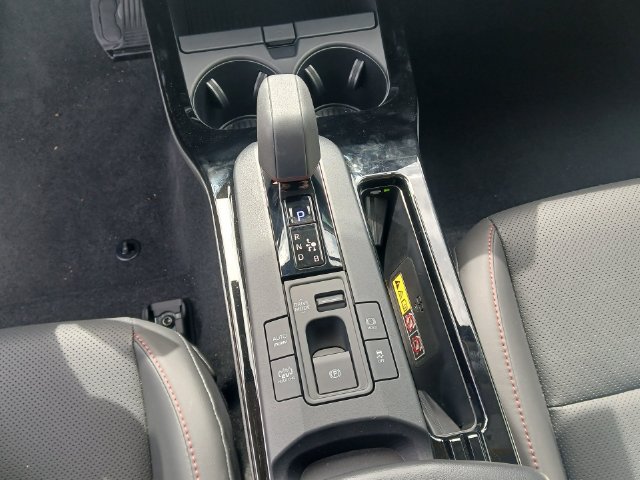 New 2025 Toyota Prius Plug-In Hybrid FWD image 15