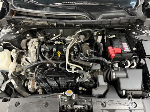 Used 2022 Nissan Altima 2.5 SV image 14