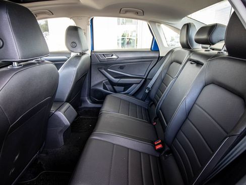 Used 2024 Volkswagen Jetta SE w/ Panoramic Sunroof Package FWD image 27