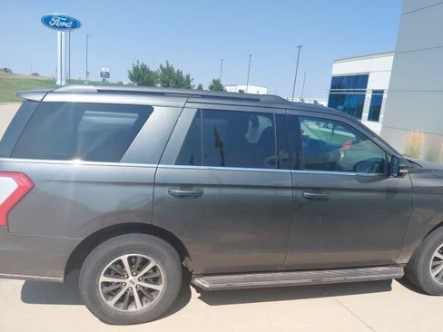 Used 2021 Ford Expedition XLT AWD/4WD image 6