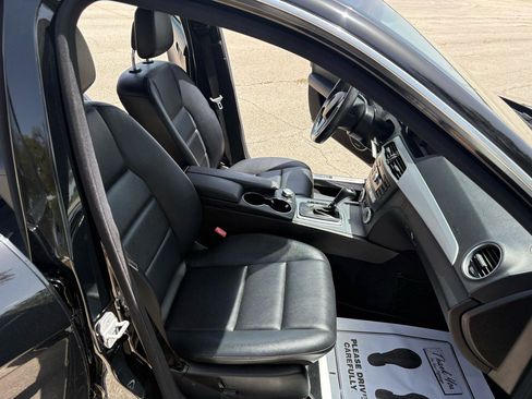 Used 2014 Mercedes-Benz C 250 Sedan image 22