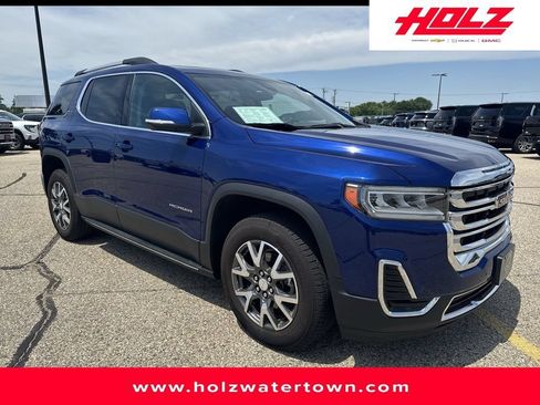 Certified 2023 GMC Acadia SLE w/ Driver Convenience Package AWD/4WD image 9