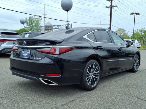 Certified 2022 Lexus ES 350 w/ Premium Package FWD image 6