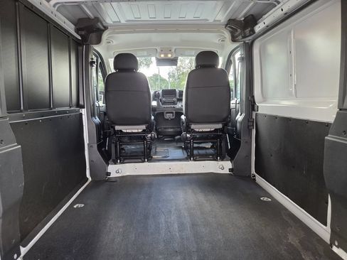 Used 2025 RAM ProMaster 2500 w/ Convenience Group FWD image 24
