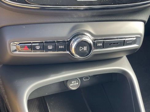 New 2026 Volvo XC40 B5 Core w/ Climate Package image 29