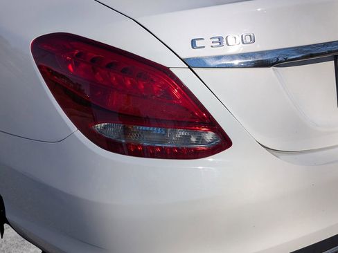 Used 2018 Mercedes-Benz C 300 Sedan w/ Premium Package image 14