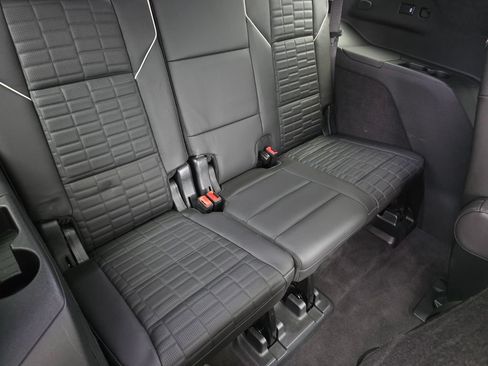 Used 2023 Cadillac Escalade Sport Platinum w/ LPO, ONYX Package AWD/4WD image 28
