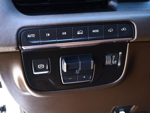 Certified 2024 Cadillac Escalade Sport w/ Touring Package AWD/4WD image 32