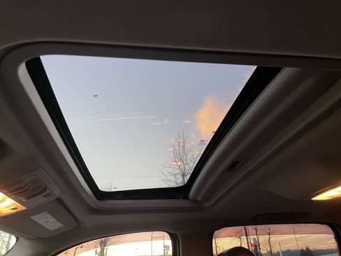 Used 2010 GMC Sierra 1500 Denali image 7