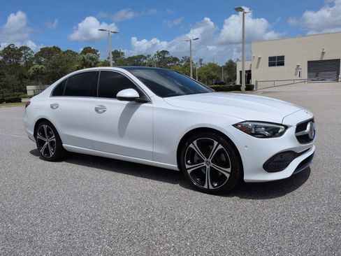Used 2023 Mercedes-Benz C 300 Sedan image 3