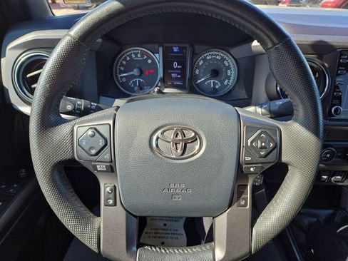 Used 2020 Toyota Tacoma TRD Off-Road AWD/4WD image 20
