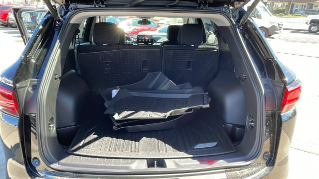 New 2026 Chevrolet Blazer LT w/ Convenience Package FWD image 33
