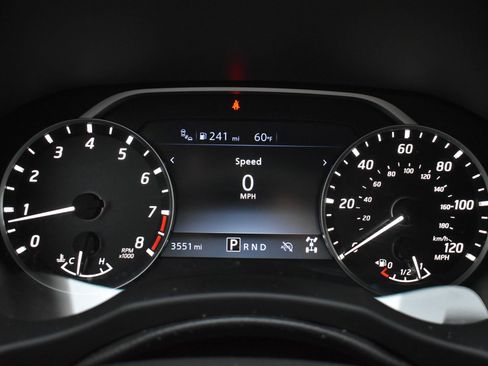 Used 2025 Nissan Frontier SV w/ SV Convenience Package image 31