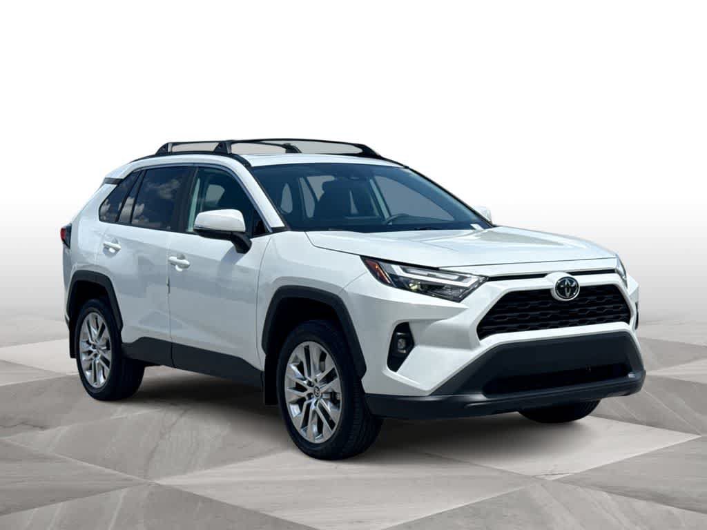 Used 2025 Toyota RAV4 XLE Premium AWD/4WD image 2