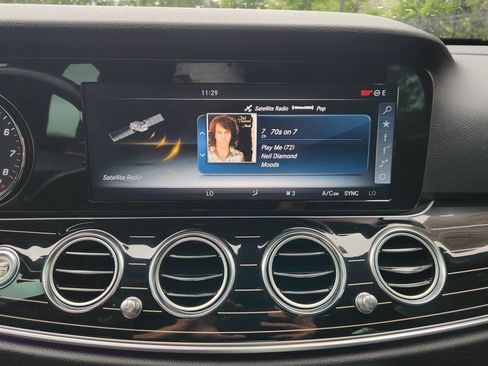 Certified 2017 Mercedes-Benz E 300 image 18