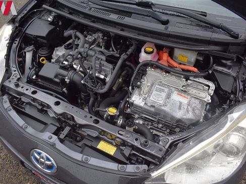 Used 2012 Toyota Prius C Two image 25