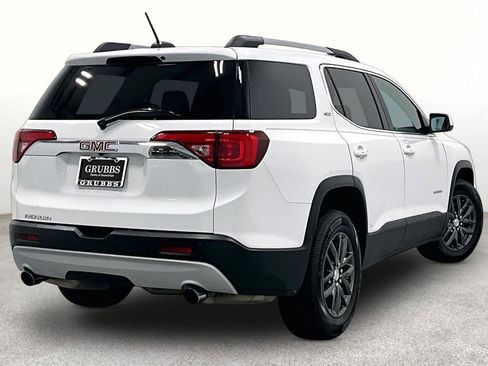 Used 2018 GMC Acadia SLT FWD image 2