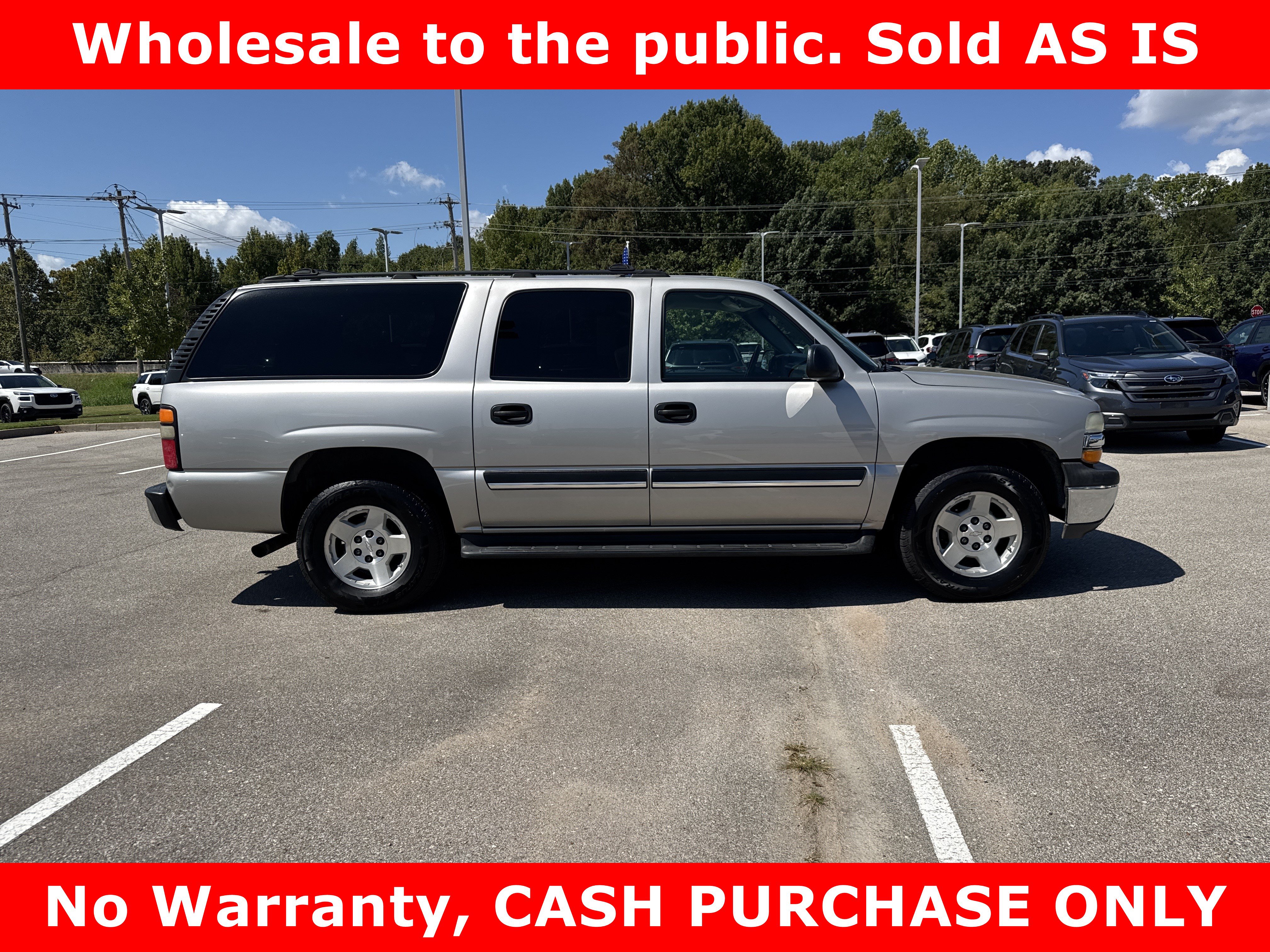 Used 2004 Chevrolet Suburban LS w/ Preferred Equipment Group RWD image 2