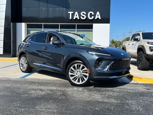 New 2026 Buick Envision Avenir image 1