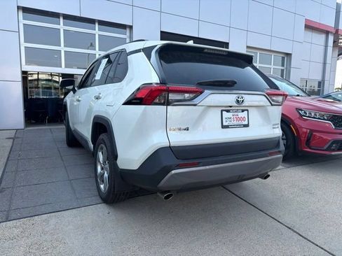 Used 2021 Toyota RAV4 Limited AWD/4WD image 8