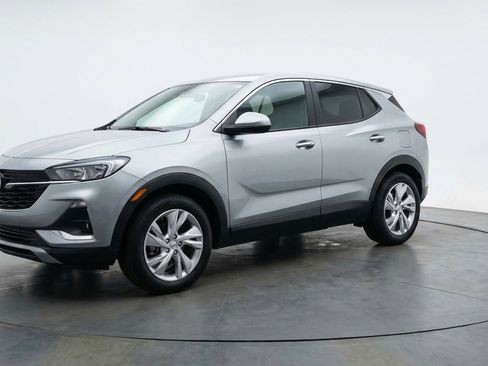 Used 2025 Buick Encore GX Preferred AWD/4WD image 3