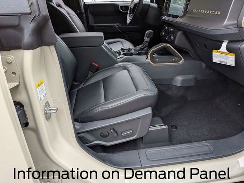 New 2026 Ford Bronco Badlands image 32