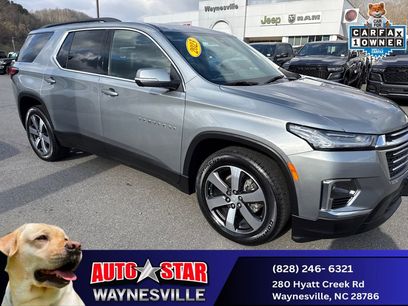 Used 2023 Chevrolet Traverse LT w/ LT Premium Package