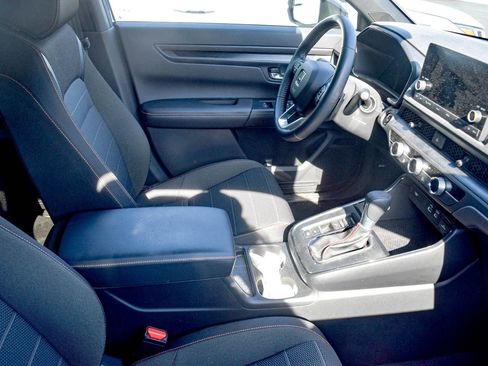 Used 2025 Honda CR-V Sport image 19