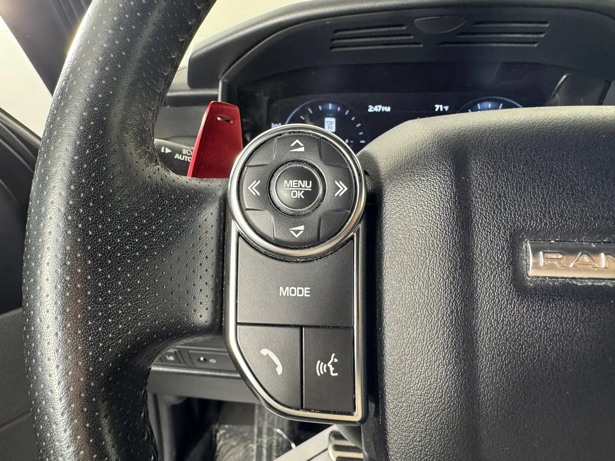 Used 2017 Land Rover Range Rover Sport Supercharged AWD/4WD image 15