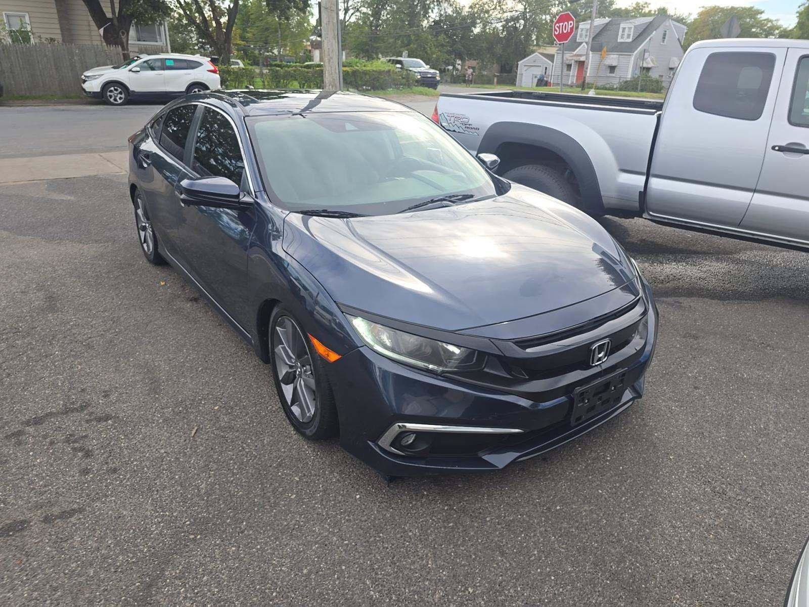 Used 2020 Honda Civic EX image 2