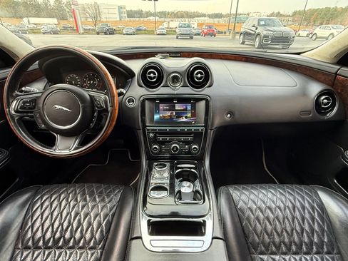 Used 2017 Jaguar XJ L Portfolio image 2