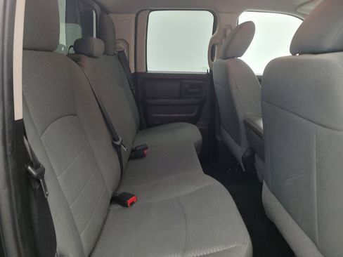 Used 2016 RAM 1500 Express AWD/4WD image 19