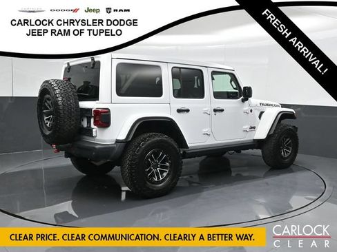 Used 2024 Jeep Wrangler Unlimited Rubicon AWD/4WD image 3