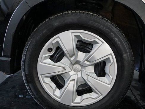 Used 2021 Subaru Forester AWD/4WD image 4