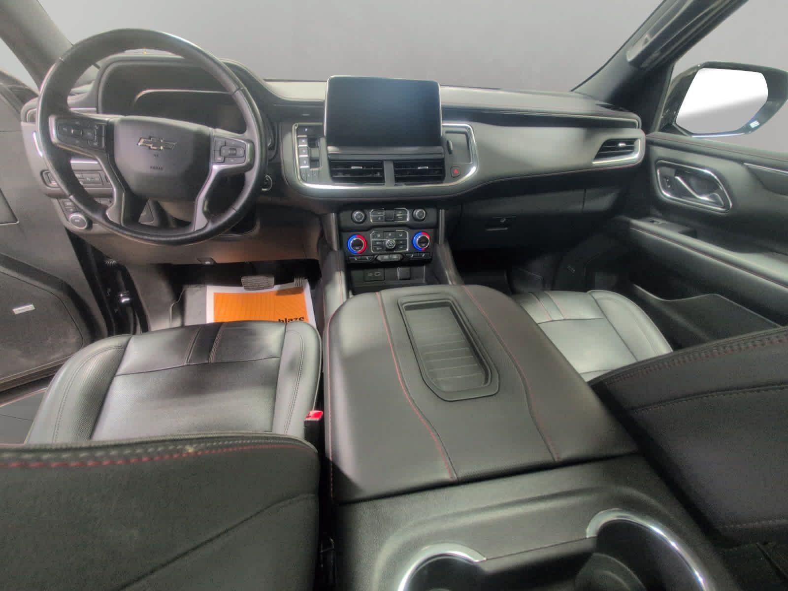 Used 2022 Chevrolet Suburban RST w/ Luxury Package AWD/4WD image 10