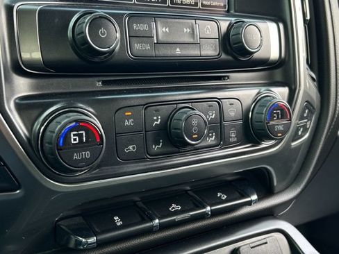 Used 2015 Chevrolet Silverado 1500 LTZ Z71 AWD/4WD image 42
