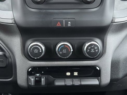 Used 2024 RAM 3500 Tradesman w/ Chrome Appearance Group image 11