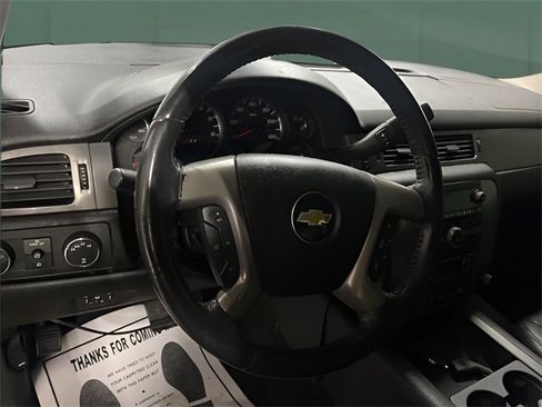 Used 2011 Chevrolet Avalanche LT w/ Luxury Package image 14