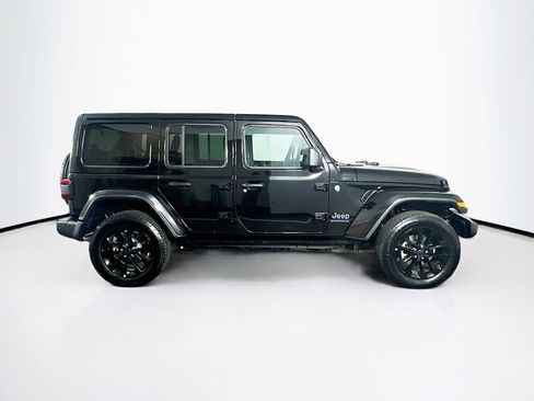 Used 2025 Jeep Wrangler Unlimited Sahara w/ Safety Group AWD/4WD image 10