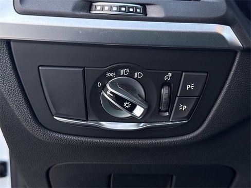 Used 2024 BMW X4 xDrive30i w/ Premium Package image 25