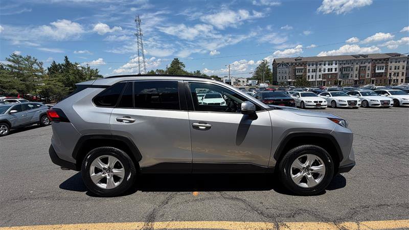Used 2020 Toyota RAV4 XLE w/ Convenience Package FWD image 13