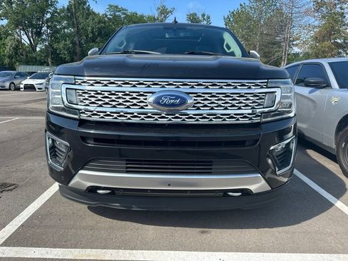 Used 2019 Ford Expedition Platinum AWD/4WD image 2