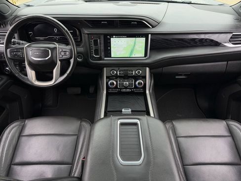 Used 2022 GMC Yukon Denali w/ Max Trailering Package AWD/4WD image 12