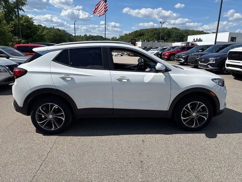 Used 2023 Buick Encore GX Select w/ Safety Package II AWD/4WD image 6